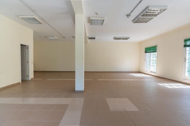Local Commercial à louer à Puerto de la Cruz avec garage - 1 995 € (Ref: 9892725)