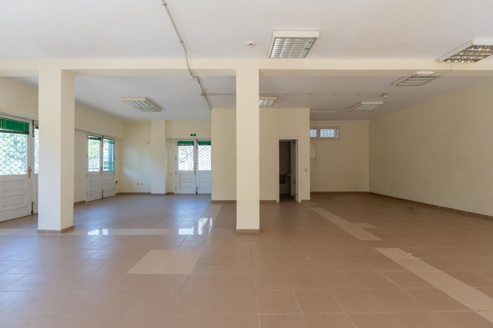 Local Commercial à louer à Puerto de la Cruz avec garage - 1 995 € (Ref: 9892725)