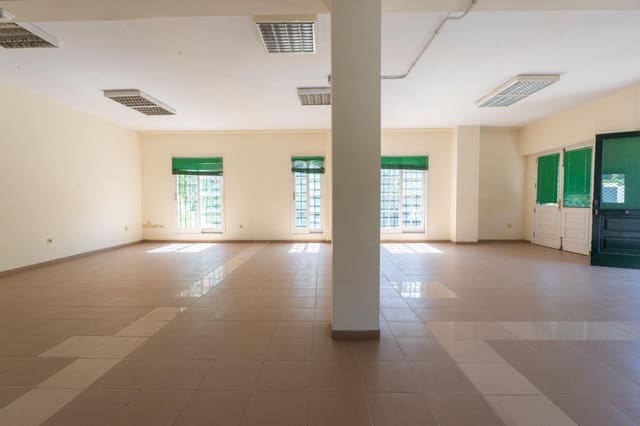 Local Commercial à louer à Puerto de la Cruz avec garage - 1 995 € (Ref: 9892725)