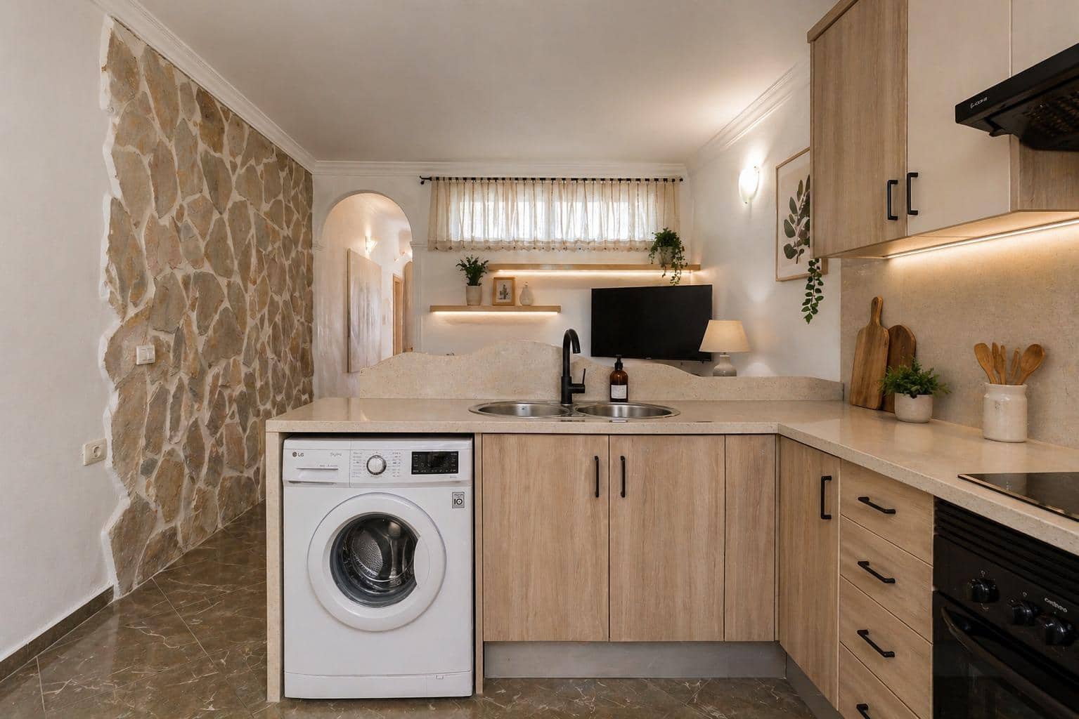 1 soverom Leilighet til salgs i Costa del Silencio med svømmebasseng - € 148 000 (Ref: 9892726)