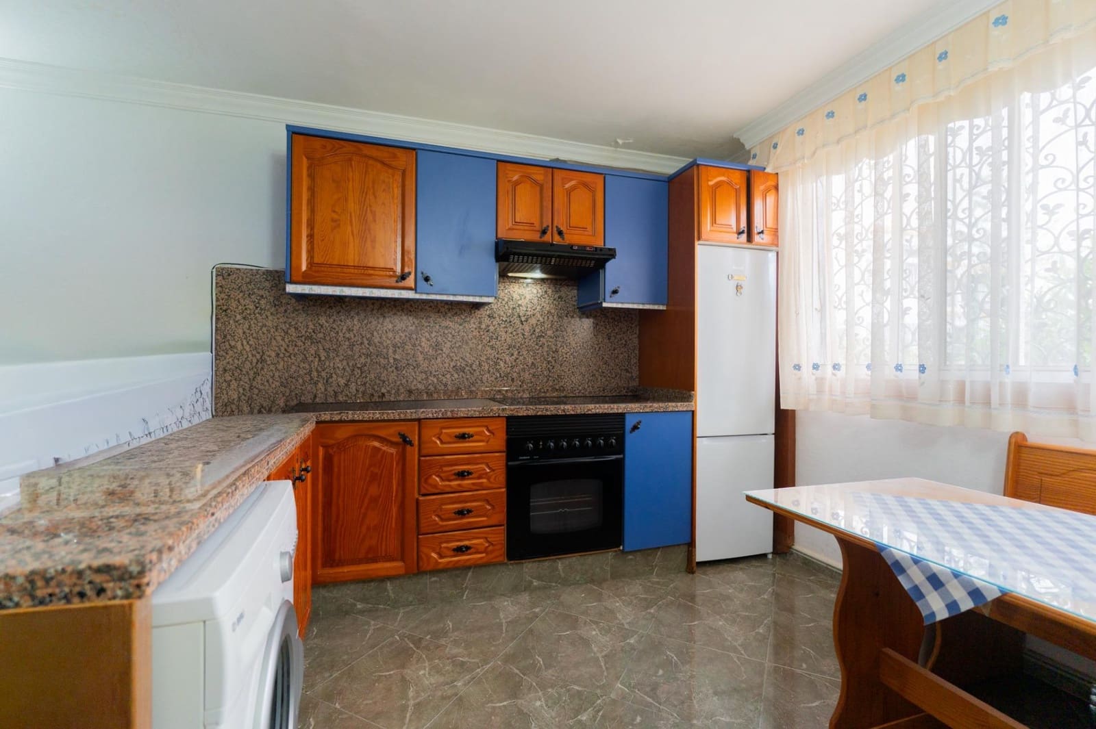 1 soverom Leilighet til salgs i Costa del Silencio med svømmebasseng - € 148 000 (Ref: 9892726)