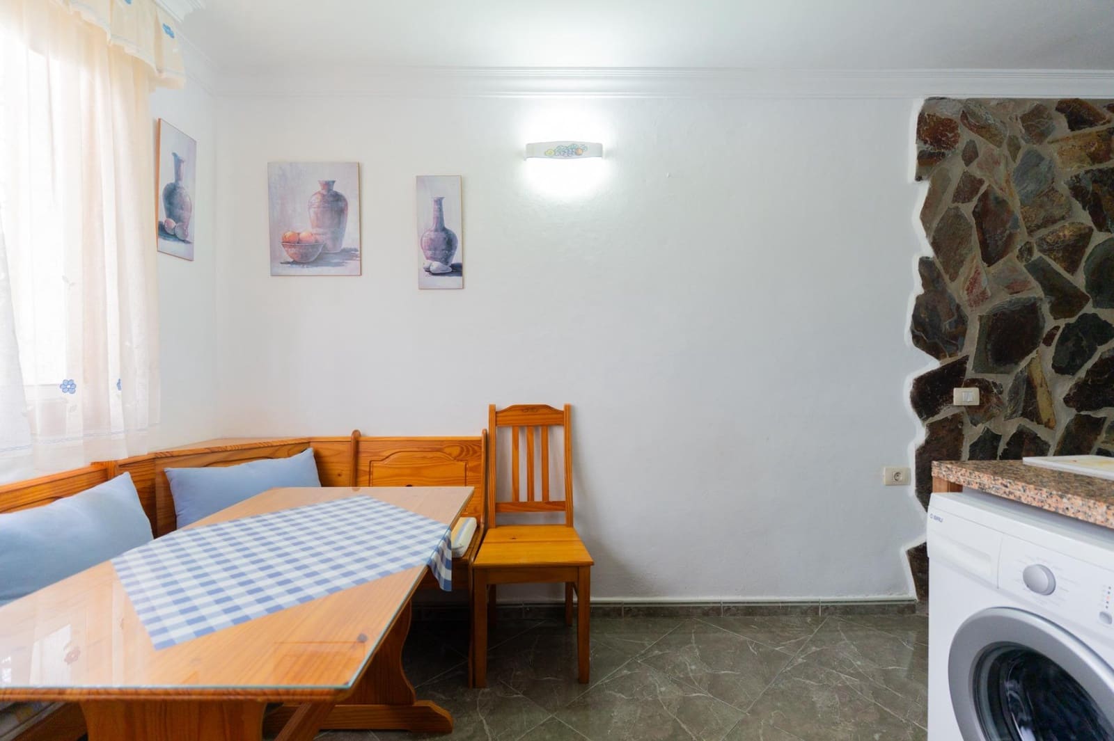 1 soverom Leilighet til salgs i Costa del Silencio med svømmebasseng - € 148 000 (Ref: 9892726)
