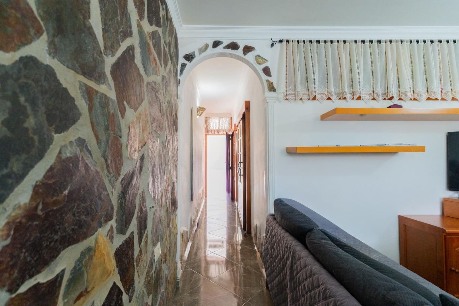 1 soverom Leilighet til salgs i Costa del Silencio med svømmebasseng - € 148 000 (Ref: 9892726)