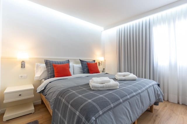 3 sypialnia Penthouse na sprzedaż w Icod de los Vinos z garażem - 210 000 € (Ref: 9892727)
