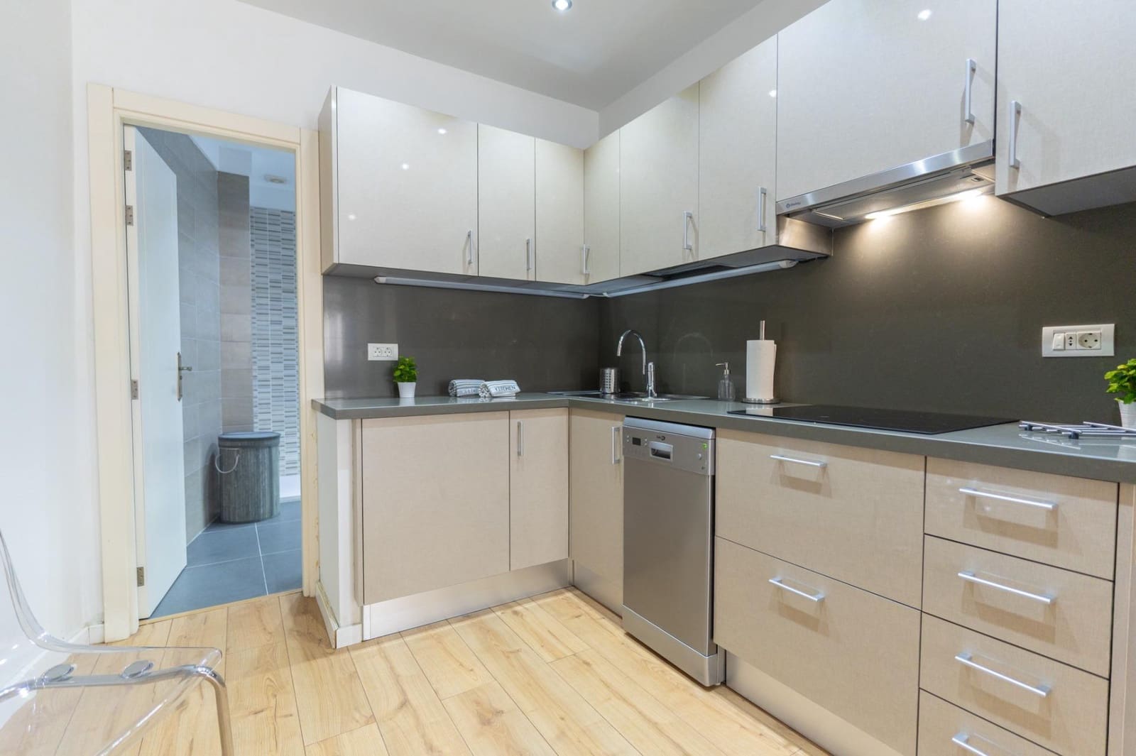 3 sypialnia Penthouse na sprzedaż w Icod de los Vinos z garażem - 210 000 € (Ref: 9892727)