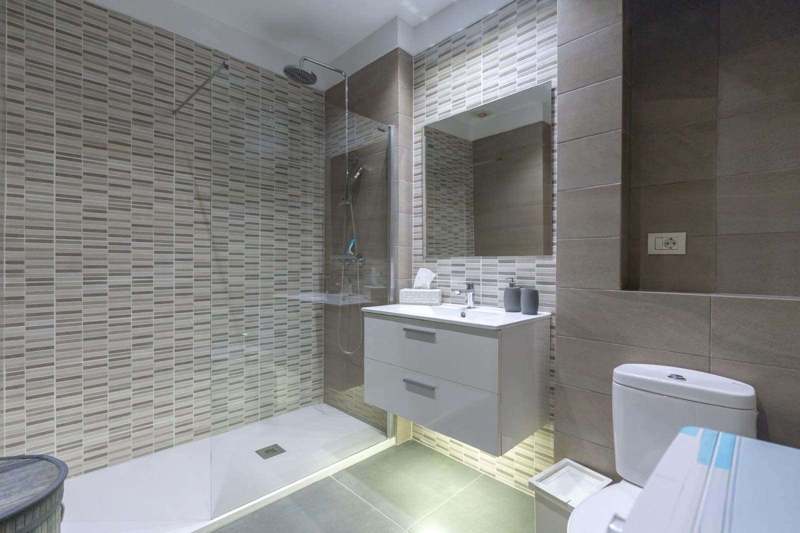 3 sypialnia Penthouse na sprzedaż w Icod de los Vinos z garażem - 210 000 € (Ref: 9892727)