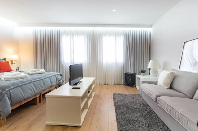 3 sypialnia Penthouse na sprzedaż w Icod de los Vinos z garażem - 210 000 € (Ref: 9892727)