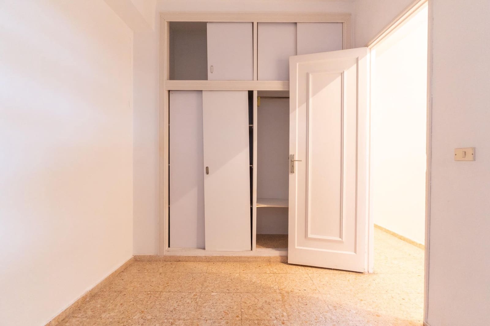 3 sypialnia Penthouse na sprzedaż w Icod de los Vinos z garażem - 210 000 € (Ref: 9892727)