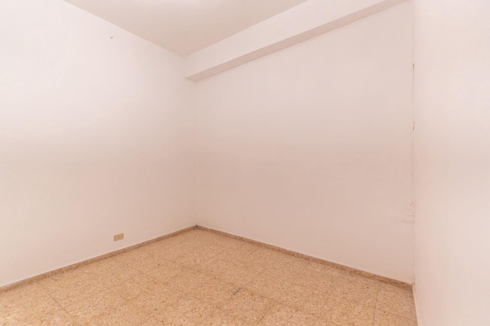 3 sypialnia Penthouse na sprzedaż w Icod de los Vinos z garażem - 210 000 € (Ref: 9892727)