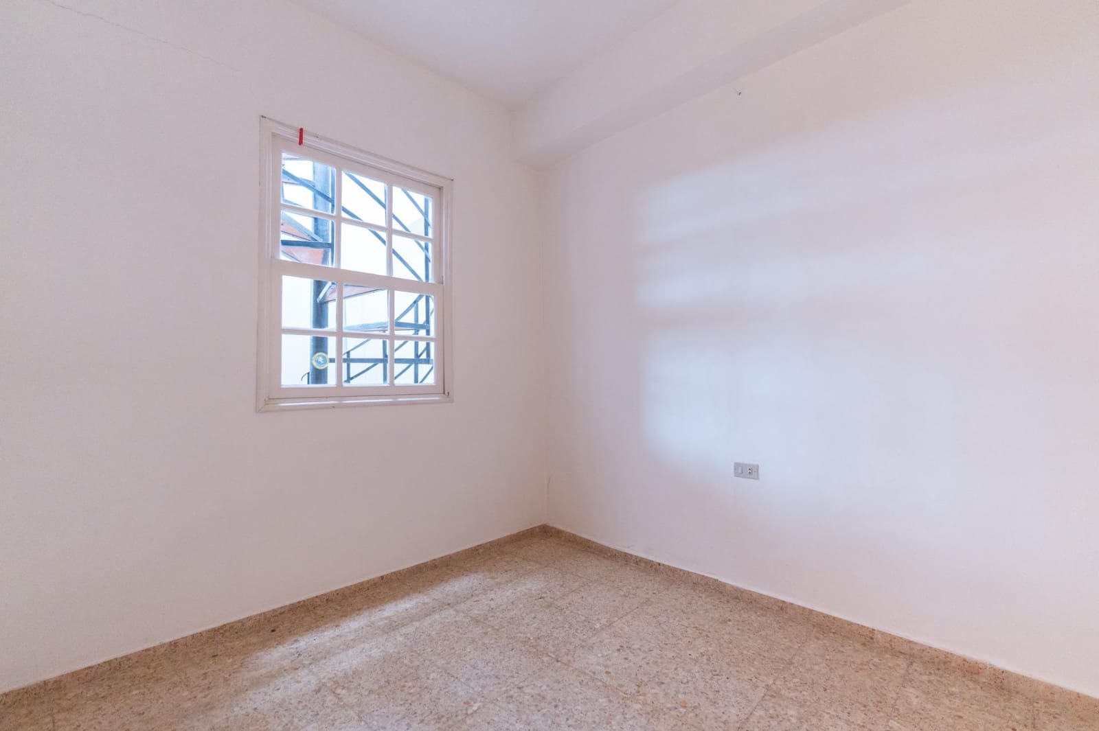 3 sypialnia Penthouse na sprzedaż w Icod de los Vinos z garażem - 210 000 € (Ref: 9892727)