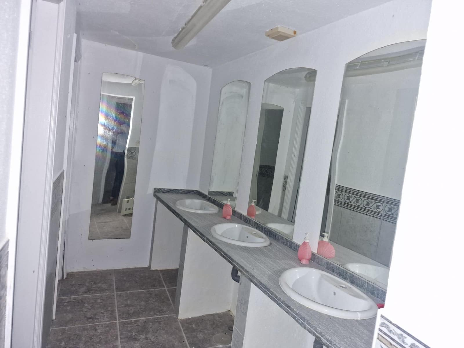 Commercial for sale in Alcala - € 178,500 (Ref: 9892730)
