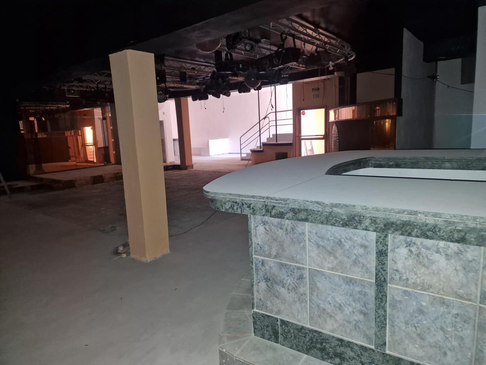 Commercial for sale in Alcala - € 178,500 (Ref: 9892730)