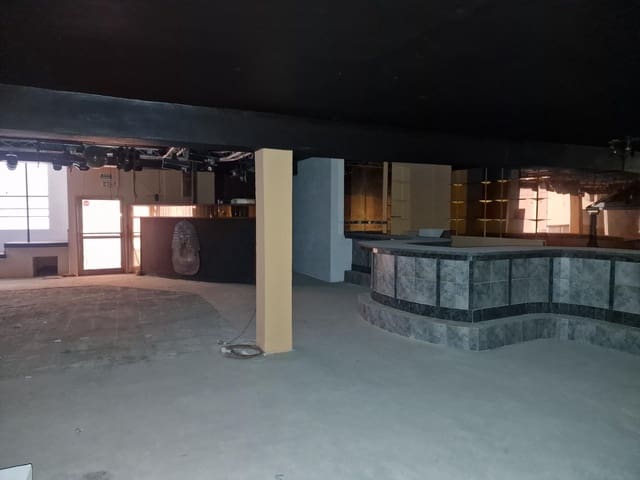 Commercial for sale in Alcala, Guía de Isora - € 178,500 (Ref: 9892730)