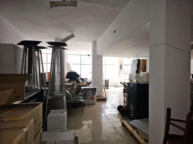 Azienda in vendita in Puerto de la Cruz con garage - 475.000 € (Rif: 9892732)