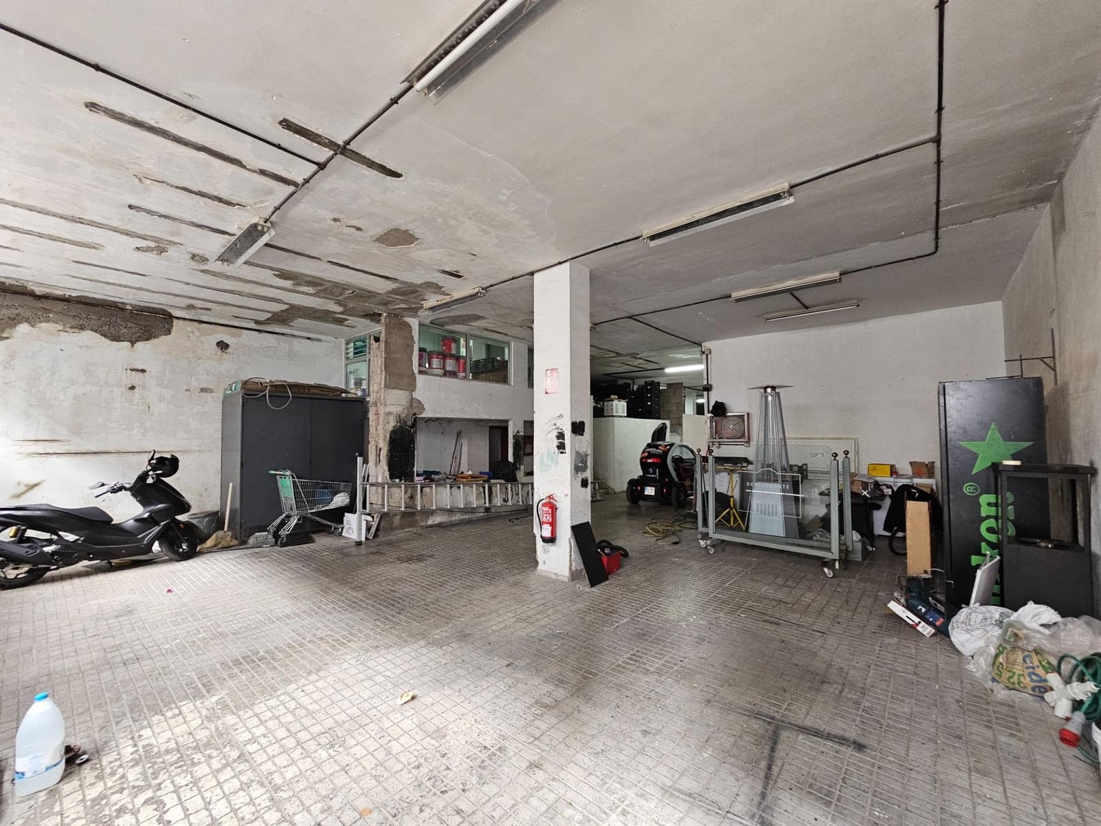 Business for sale in Puerto de la Cruz with garage - € 475,000 (Ref: 9892732)