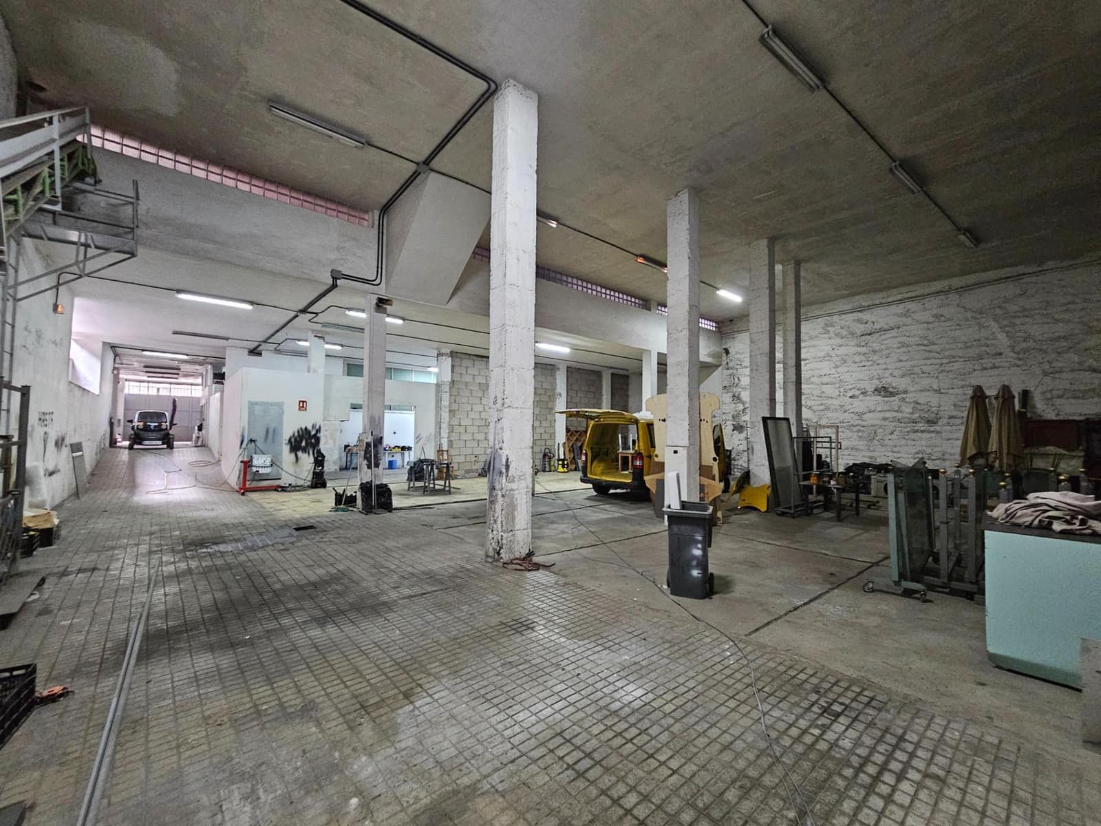 Business for sale in Puerto de la Cruz with garage - € 475,000 (Ref: 9892732)