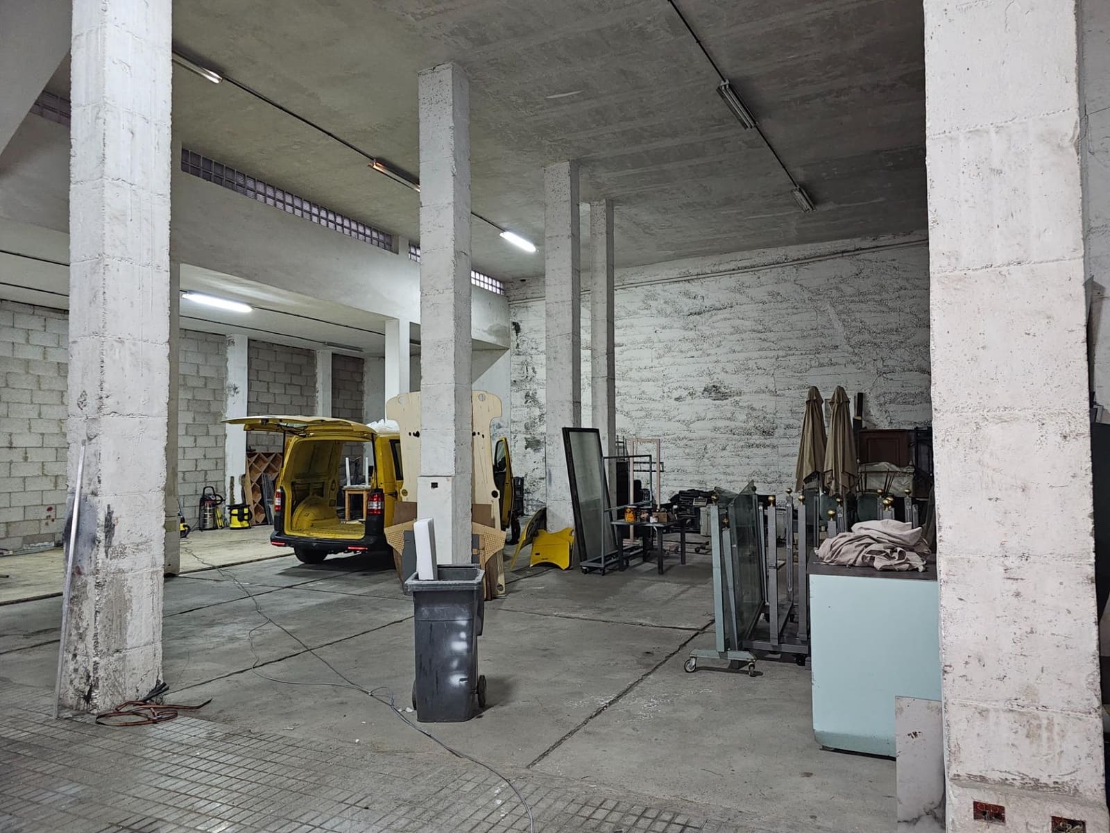Business for sale in Puerto de la Cruz with garage - € 475,000 (Ref: 9892732)