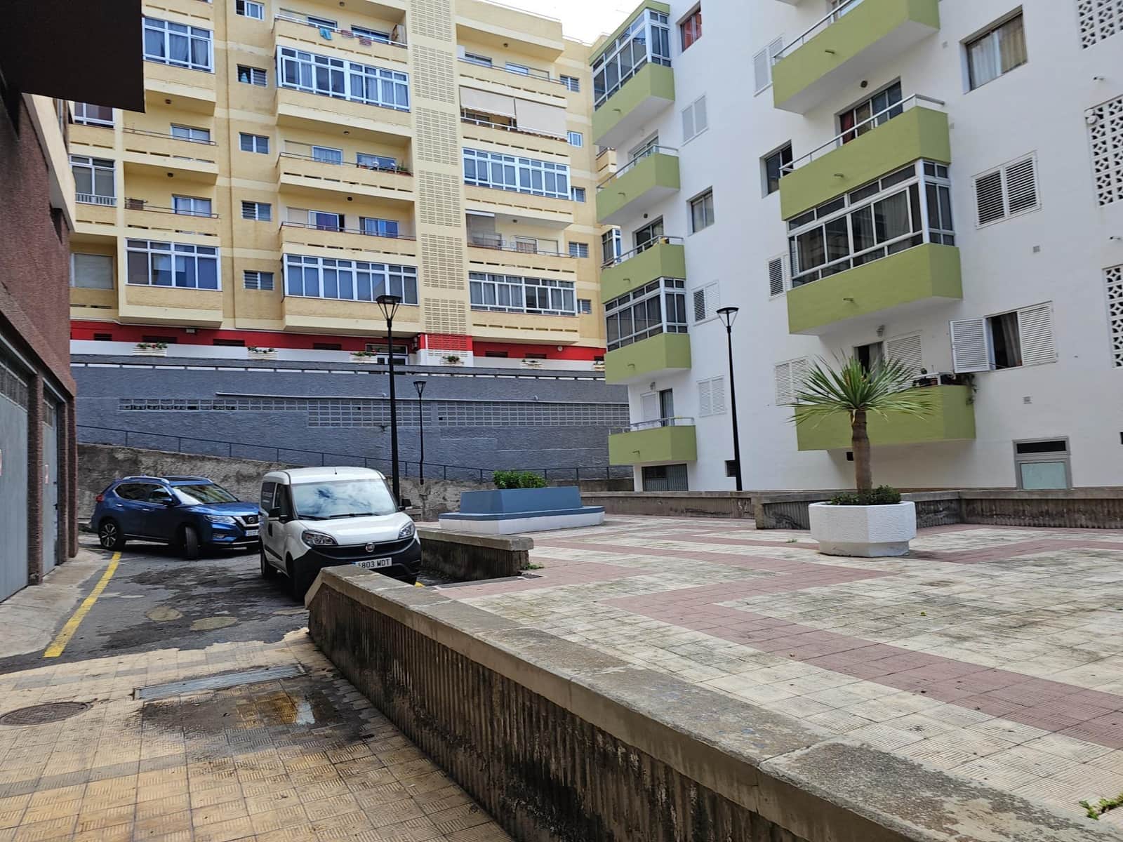 Business for sale in Puerto de la Cruz with garage - € 475,000 (Ref: 9892732)