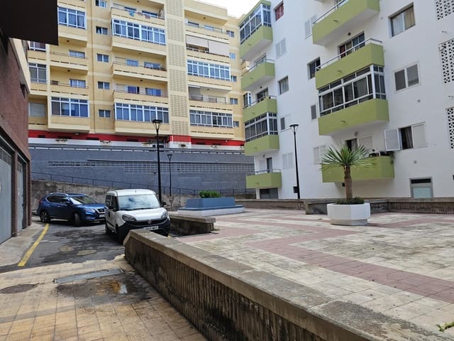 Azienda in vendita in Puerto de la Cruz con garage - 475.000 € (Rif: 9892732)