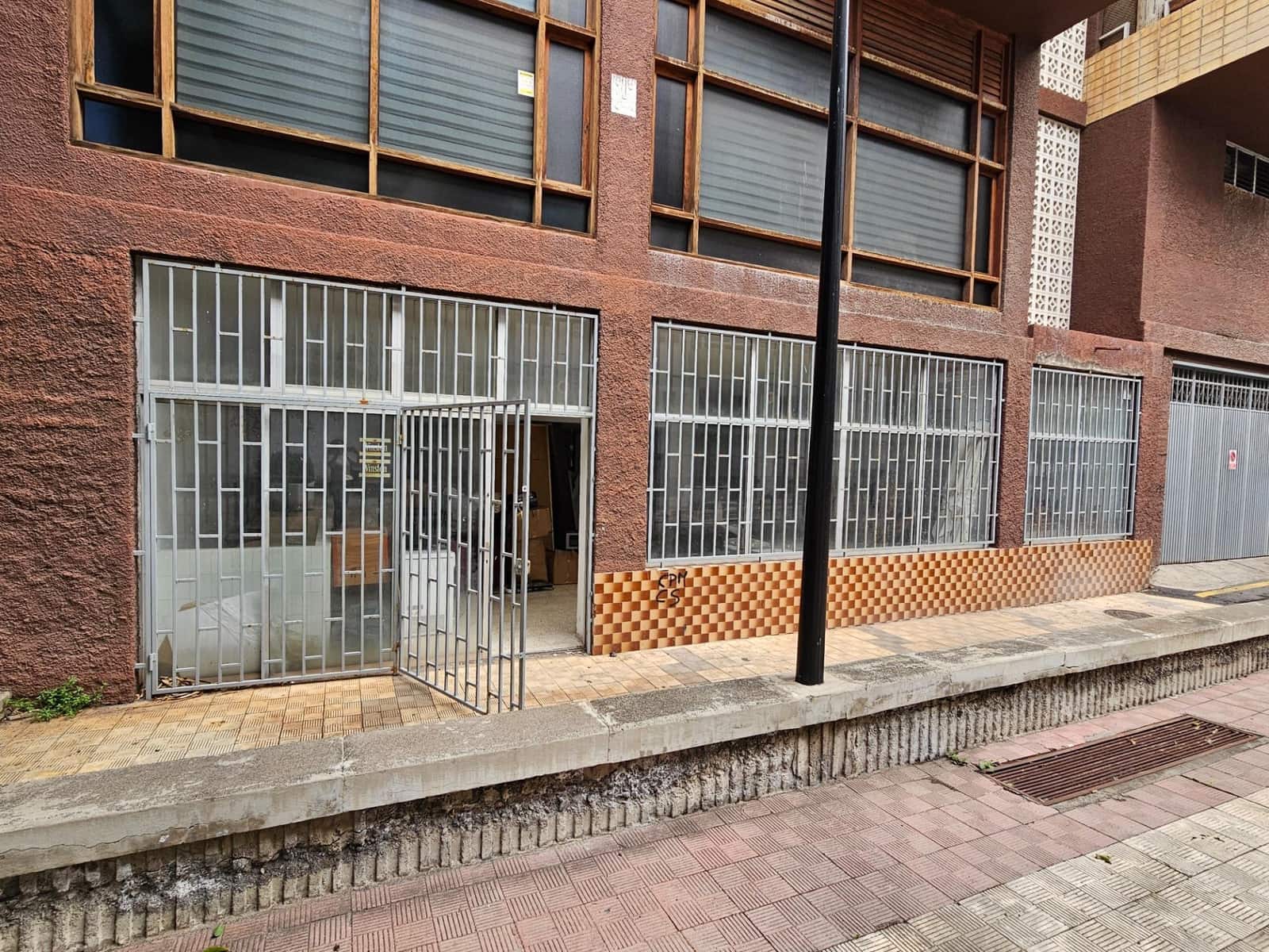Business for sale in Puerto de la Cruz with garage - € 475,000 (Ref: 9892732)