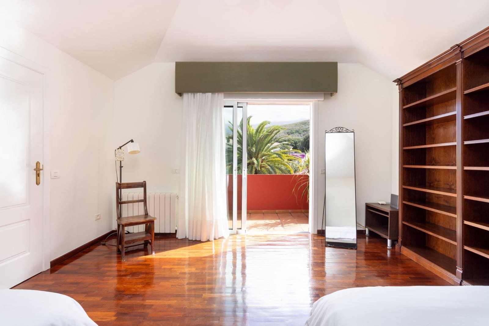 6 soverom Villa til salgs i Puerto de la Cruz med svømmebasseng garasje - € 1 380 000 (Ref: 9892735)