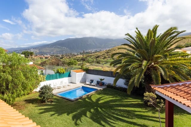 6 soverom Villa til salgs i Puerto de la Cruz med svømmebasseng garasje - € 1 380 000 (Ref: 9892735)