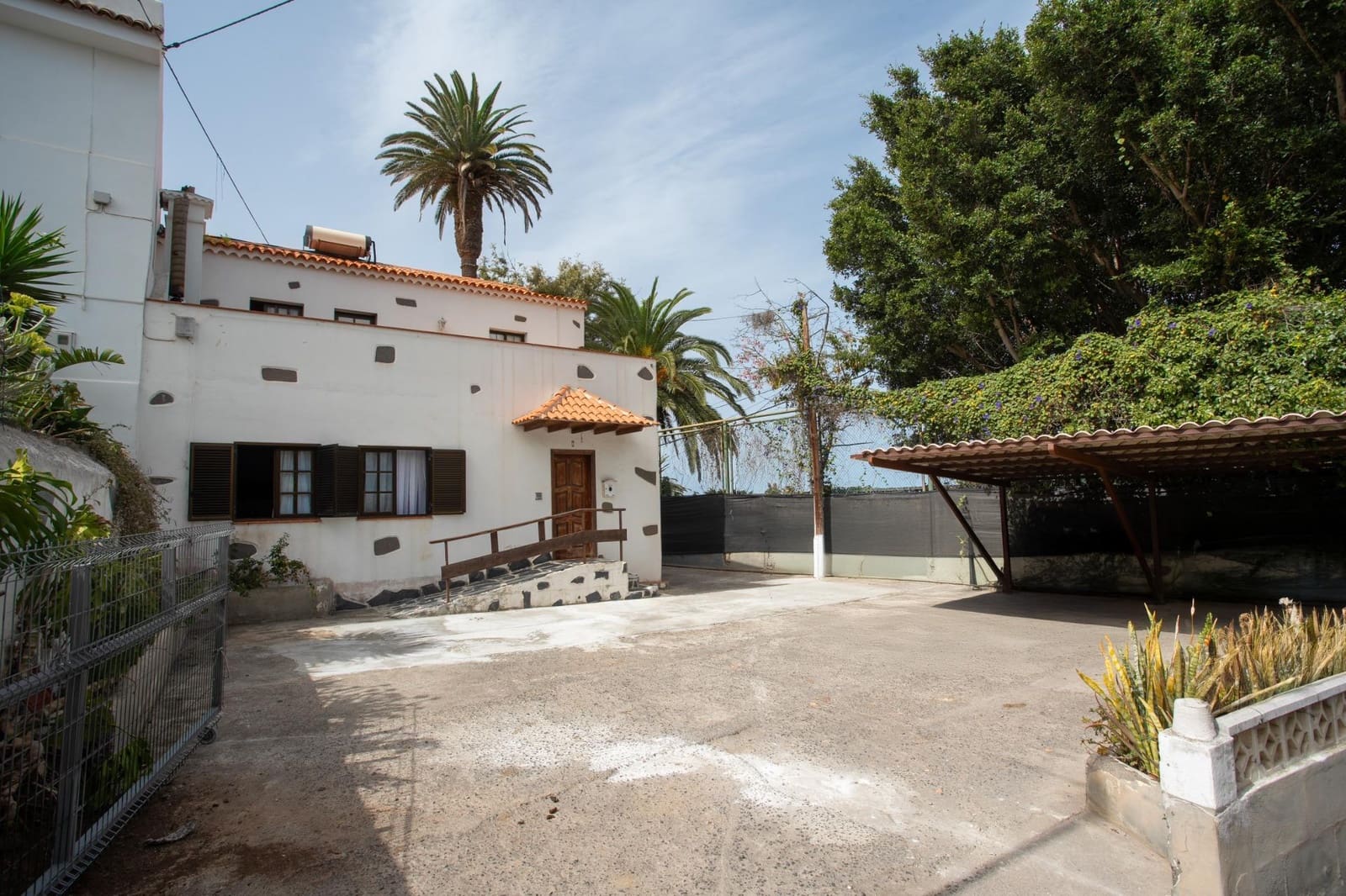 3 bedroom Semi-detached Villa for sale in El Sauzal - € 425,000 (Ref: 9892737)