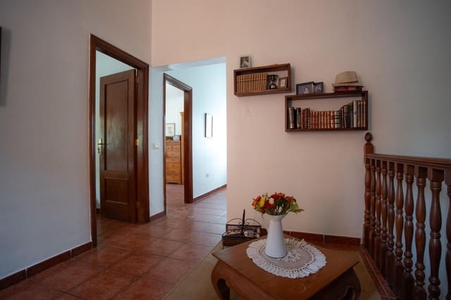 3 bedroom Semi-detached Villa for sale in El Sauzal - € 425,000 (Ref: 9892737)