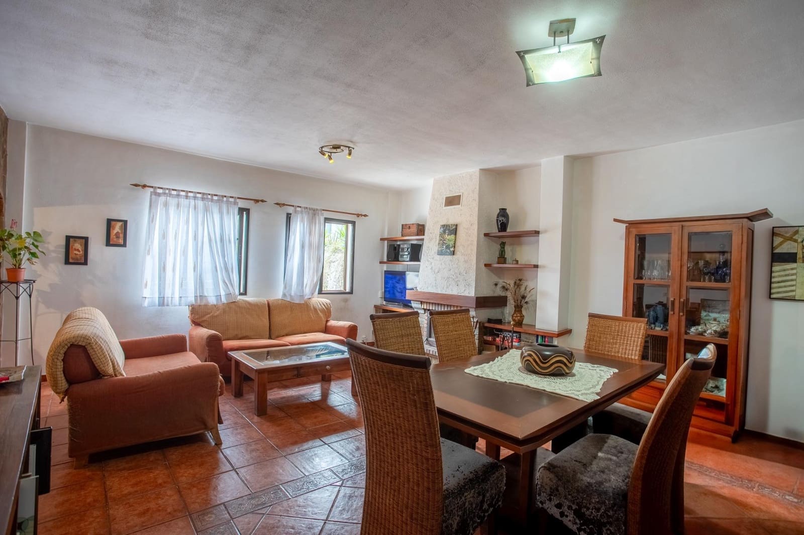 3 bedroom Semi-detached Villa for sale in El Sauzal - € 425,000 (Ref: 9892737)