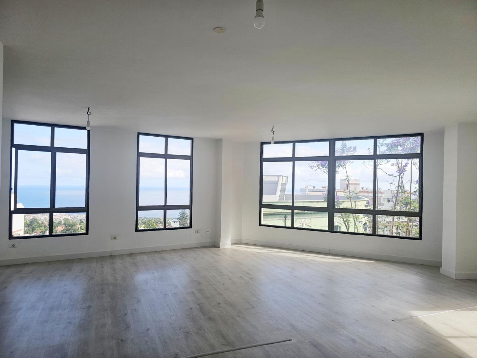 Ufficio da affittare in La Orotava - 600 € (Rif: 9892741)