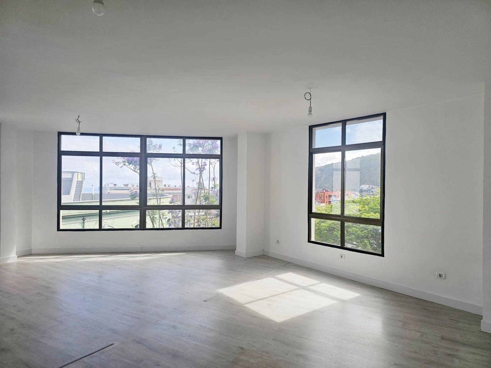 Ufficio da affittare in La Orotava - 600 € (Rif: 9892741)