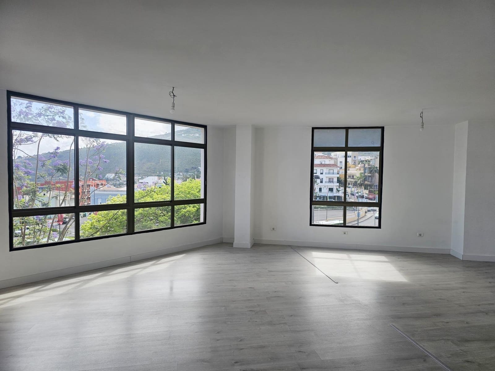 Ufficio da affittare in La Orotava - 600 € (Rif: 9892741)