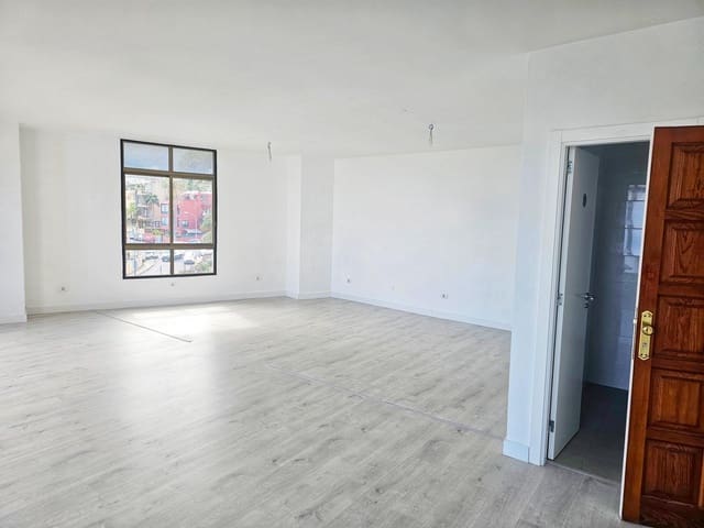 Office for rent in La Orotava - € 600 (Ref: 9892741)