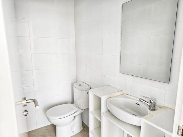 Office for rent in La Orotava - € 600 (Ref: 9892741)