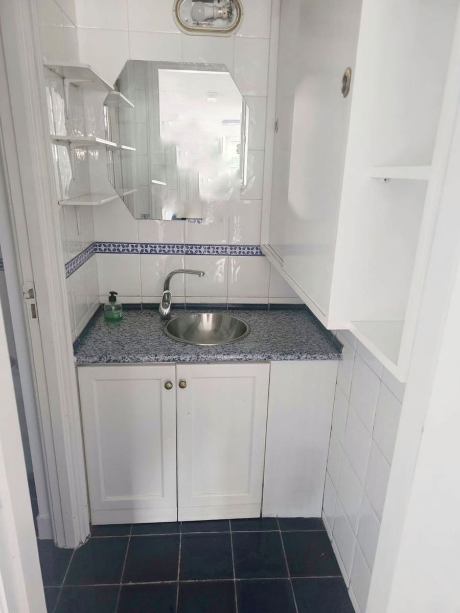 Office for rent in La Orotava - € 650 (Ref: 9892742)