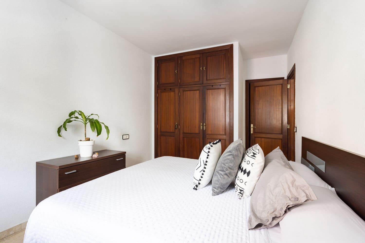 4 soveværelse Lejlighed til salg i Puerto de la Cruz - € 285.000 (Ref: 9892744)