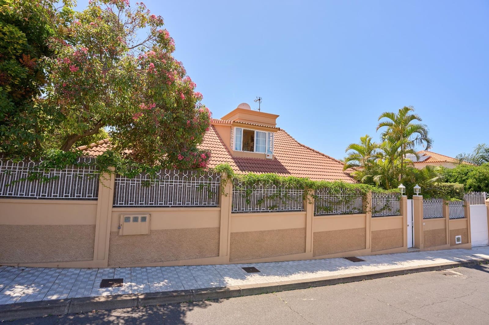 6 quarto Moradia para venda em La Quinta com piscina garagem - 1 800 000 € (Ref: 9954264)