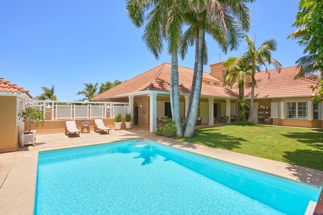 6 Zimmer Villa zu verkaufen in La Quinta, Santa Ursula mit Pool Garage - 1.800.000 € (Ref: 9954264)
