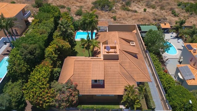 6 Zimmer Villa zu verkaufen in La Quinta, Santa Ursula mit Pool Garage - 1.800.000 € (Ref: 9954264)