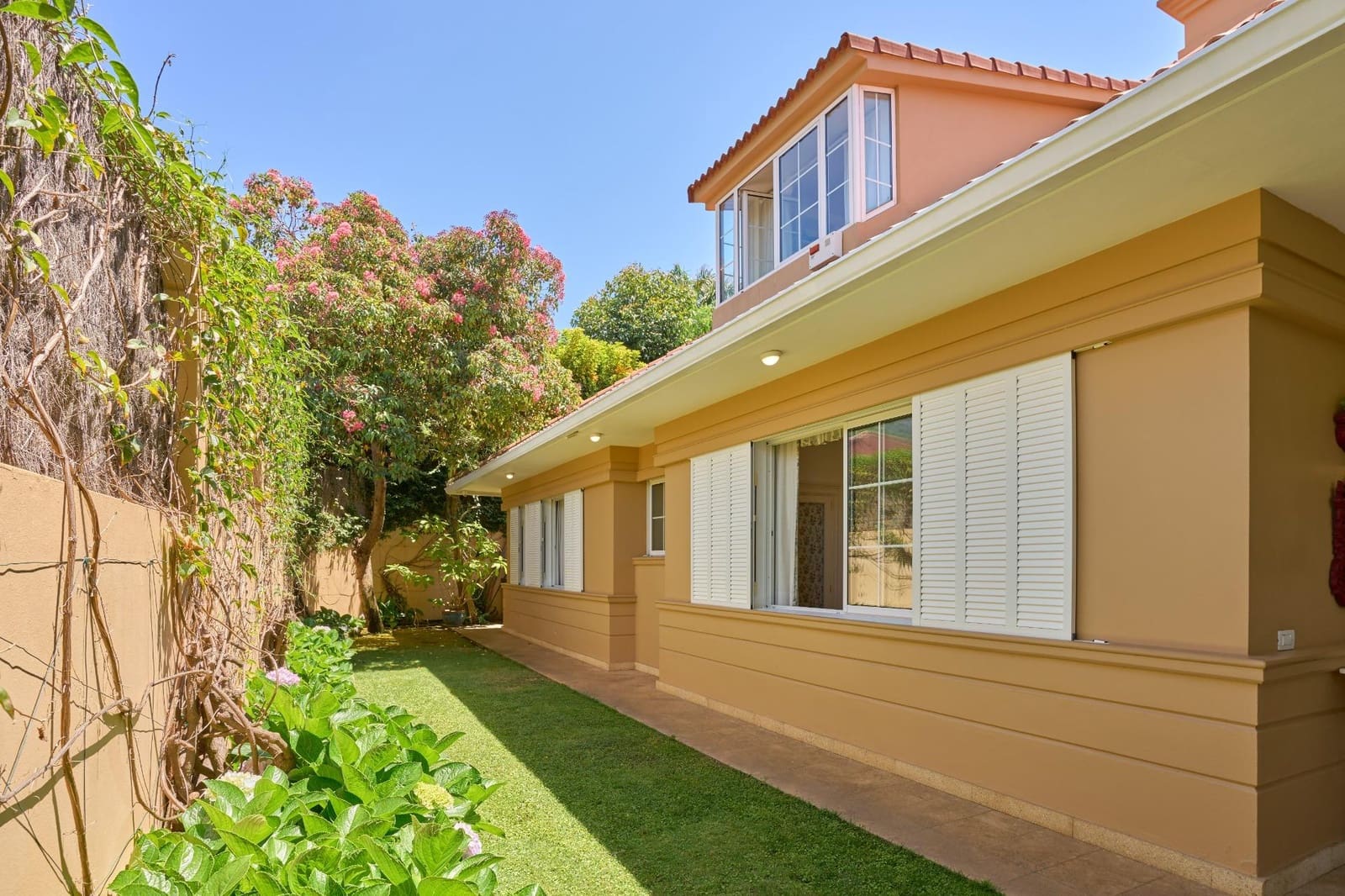 6 quarto Moradia para venda em La Quinta com piscina garagem - 1 800 000 € (Ref: 9954264)