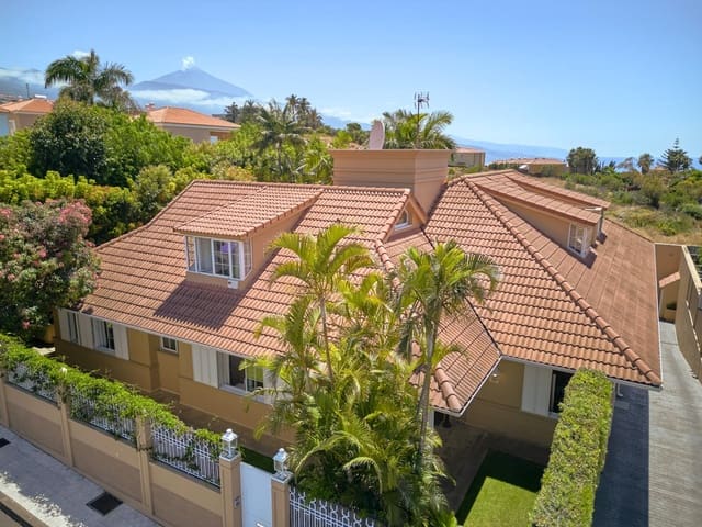 6 Zimmer Villa zu verkaufen in La Quinta, Santa Ursula mit Pool Garage - 1.800.000 € (Ref: 9954264)