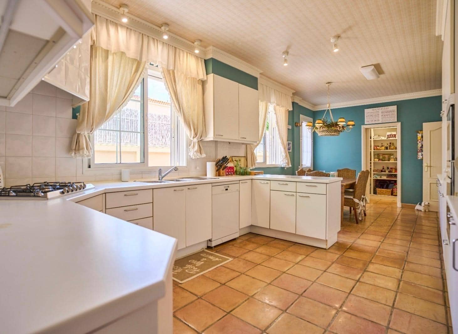 6 quarto Moradia para venda em La Quinta com piscina garagem - 1 800 000 € (Ref: 9954264)