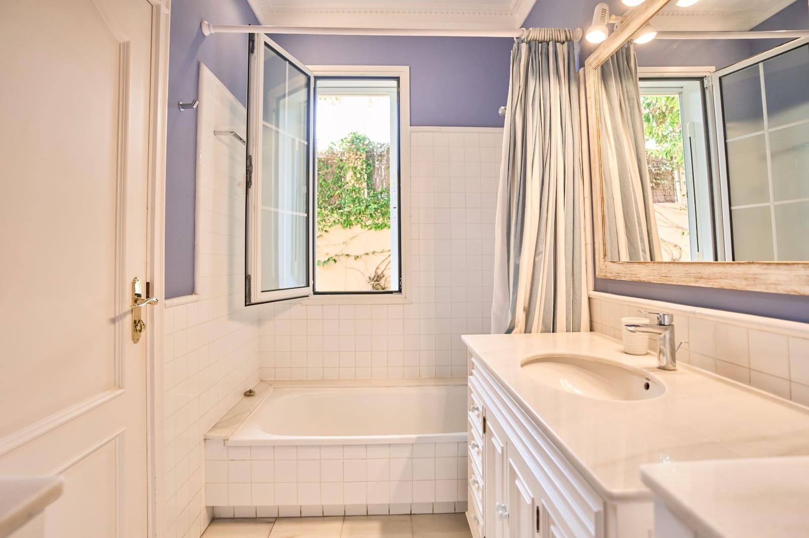 6 quarto Moradia para venda em La Quinta com piscina garagem - 1 800 000 € (Ref: 9954264)