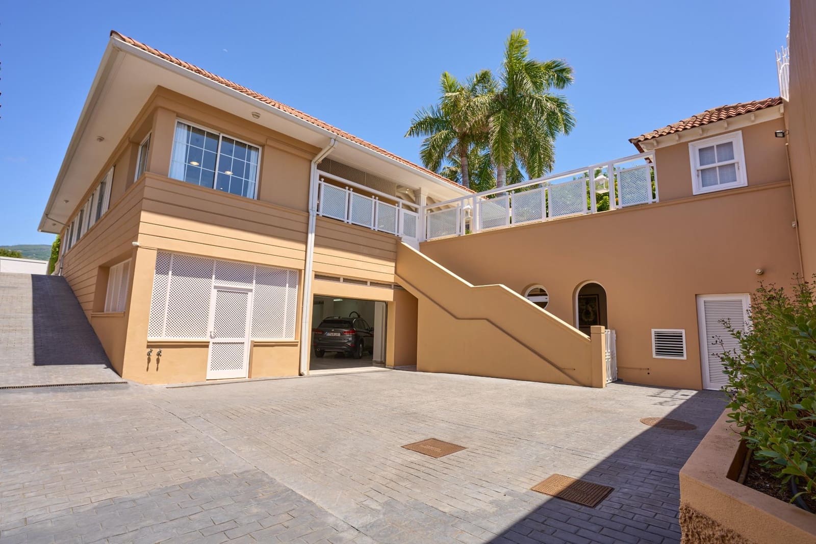 6 quarto Moradia para venda em La Quinta com piscina garagem - 1 800 000 € (Ref: 9954264)