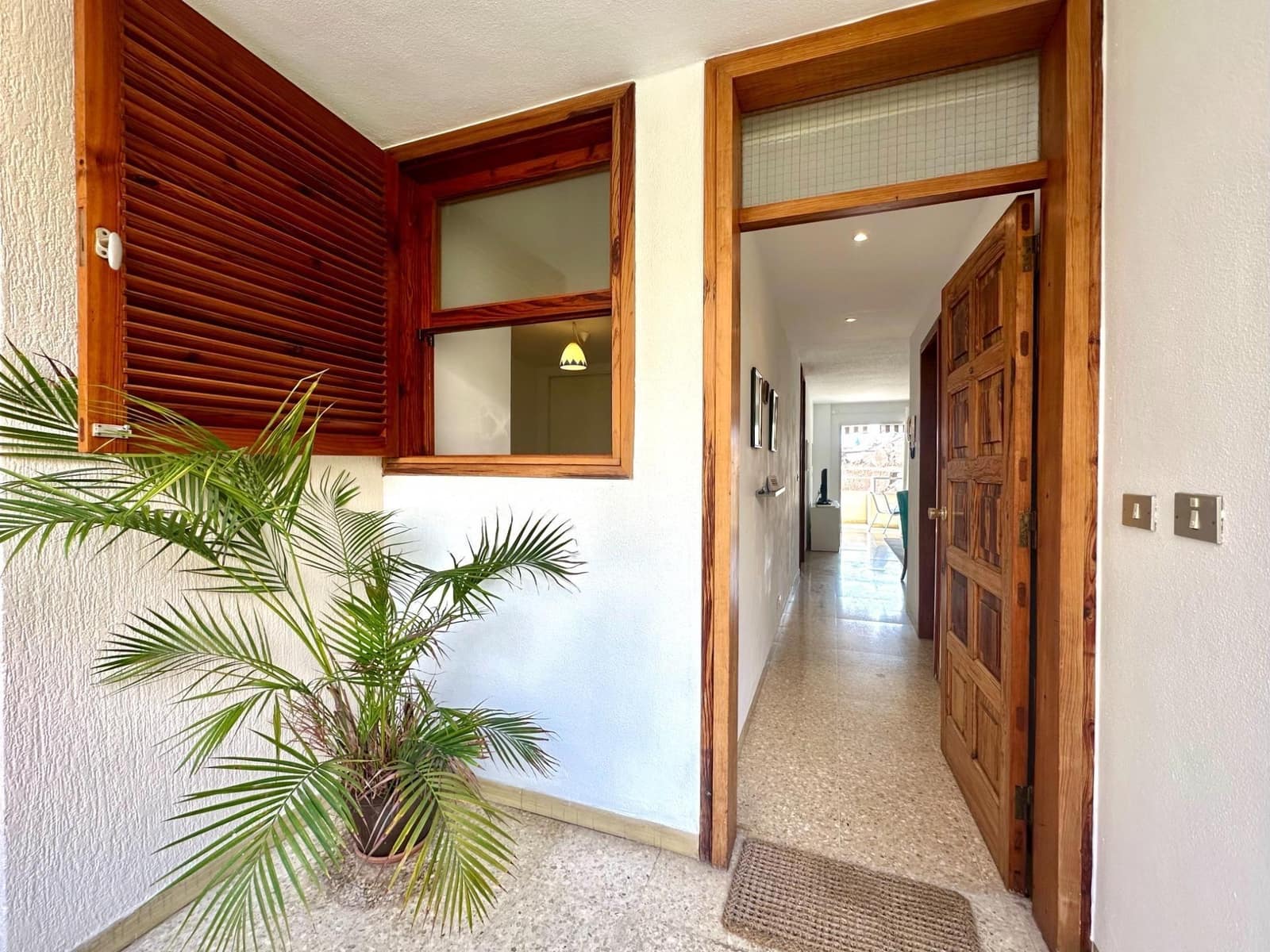 2 quarto Apartamento para arrendar em Santa Cruz de Tenerife - 1 100 € (Ref: 9959820)