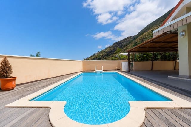 Chalet de 5 habitaciones en La Orotava en venta con piscina garaje - 790.000 € (Ref: 9973361)
