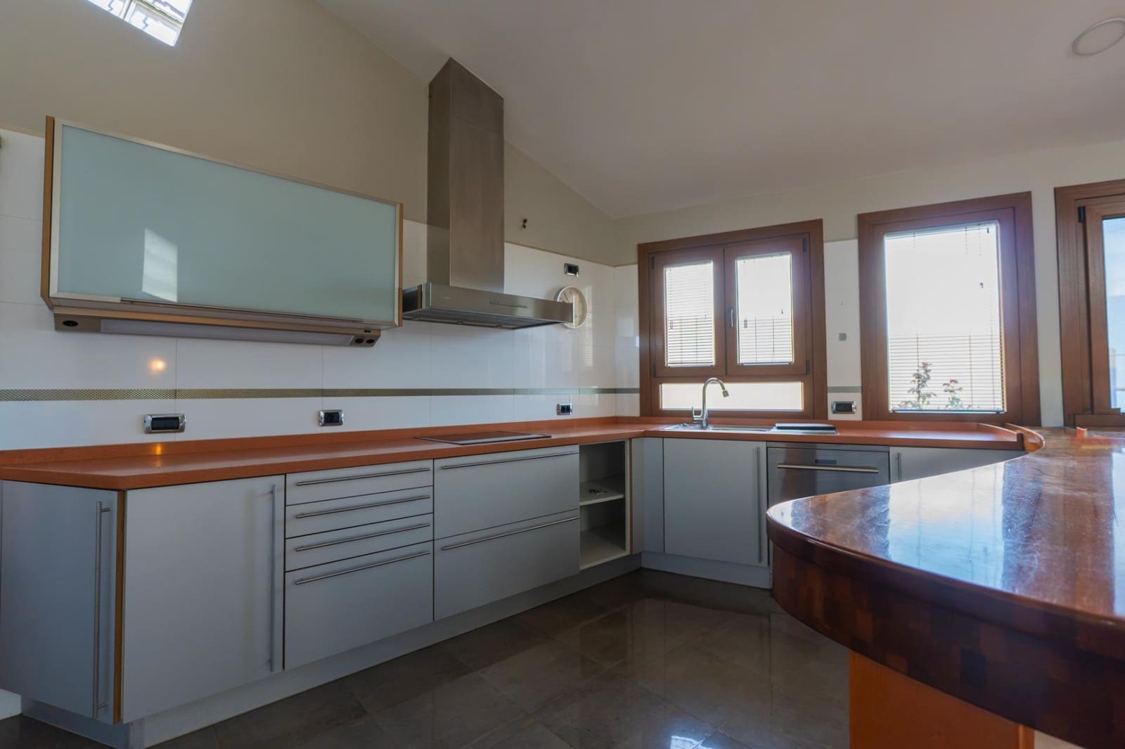 5 sypialnia Willa na sprzedaż w La Orotava z basenem garażem - 790 000 € (Ref: 9973361)