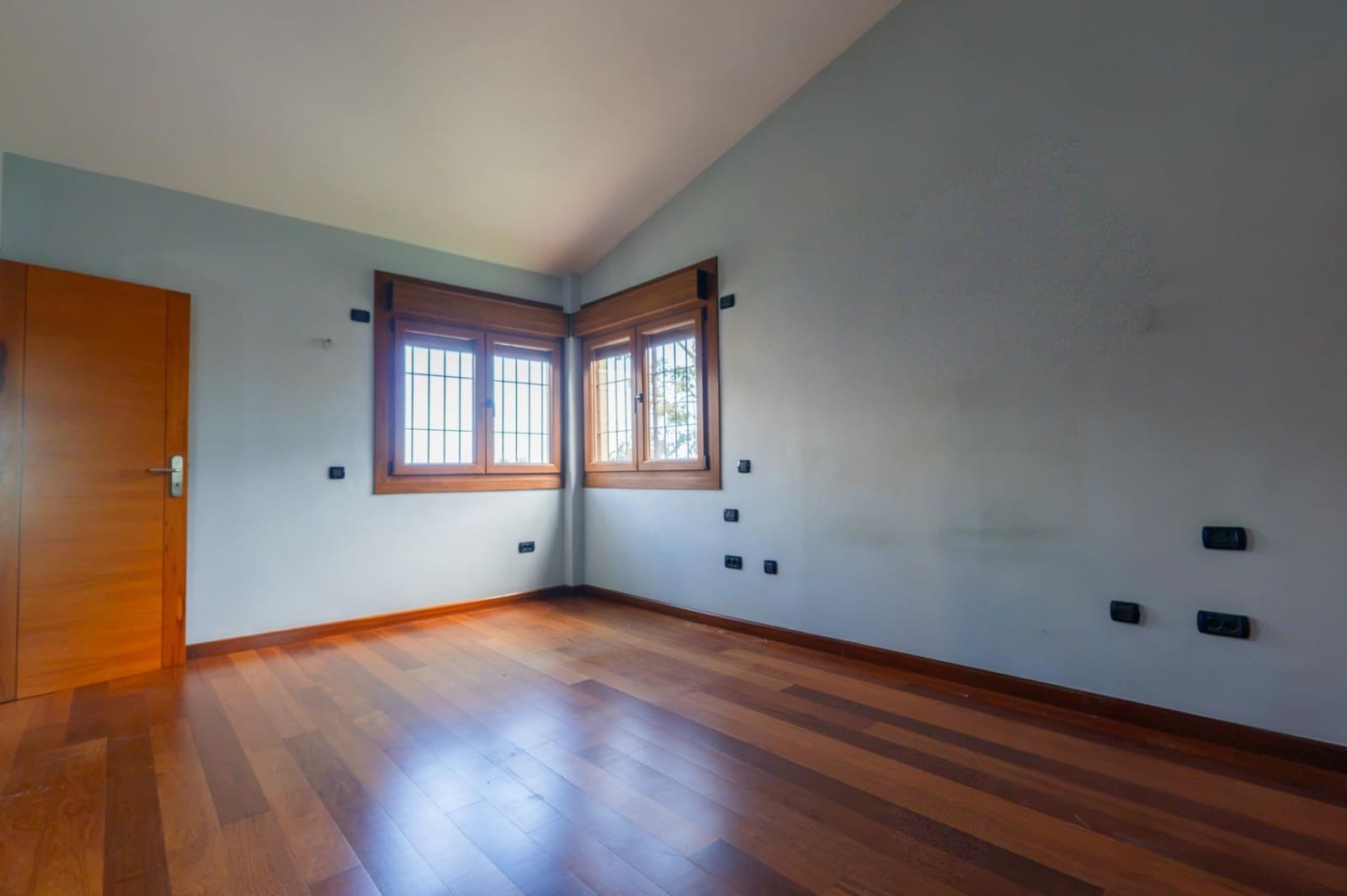 5 sypialnia Willa na sprzedaż w La Orotava z basenem garażem - 790 000 € (Ref: 9973361)