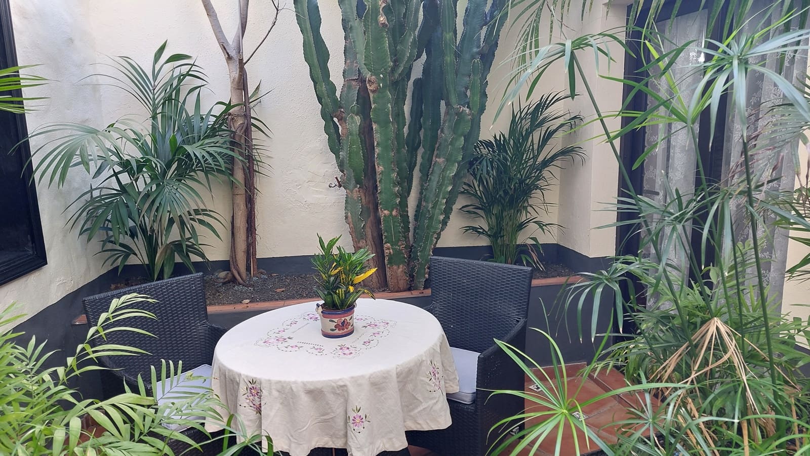 7 makuuhuone Hotelli myytävänä paikassa Icod de los Vinos - 1 000 000 € (Ref: 9659723)