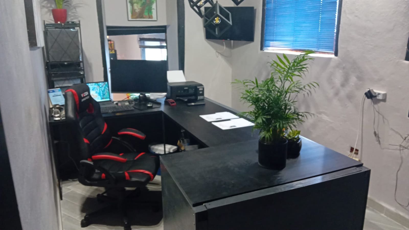 7 bedroom Hotel for sale in Icod de los Vinos - € 869,500 (Ref: 9659723)